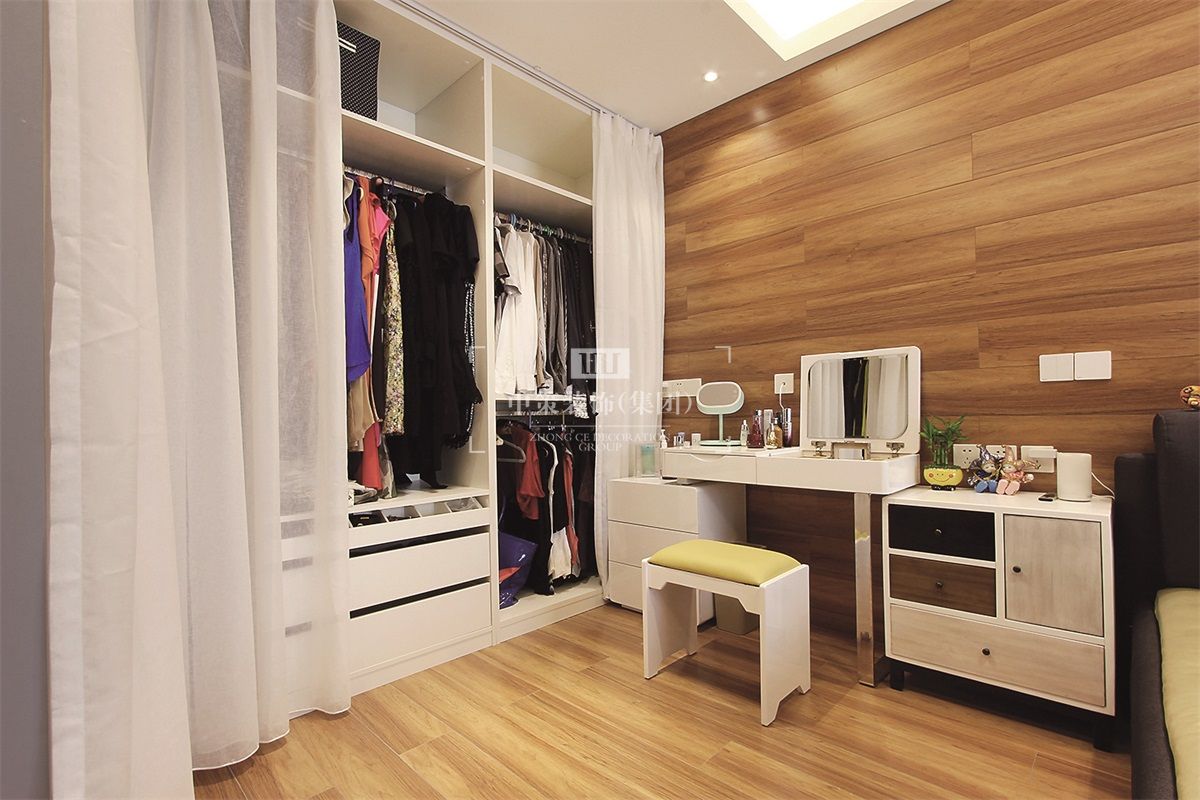 中策现代简约风